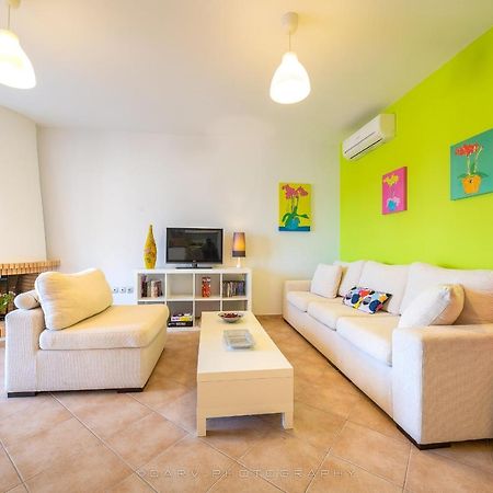 Fluo Seaside Apartment Vathí Exterior foto